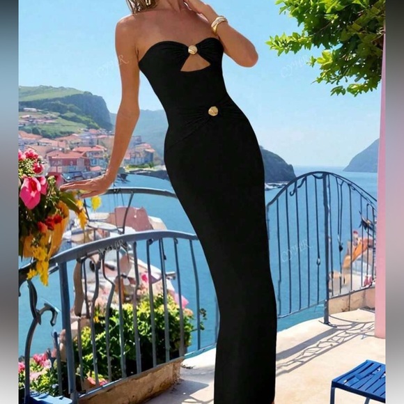 Dresses & Skirts - Black midi gold accent detail cutout midi stretchy dress